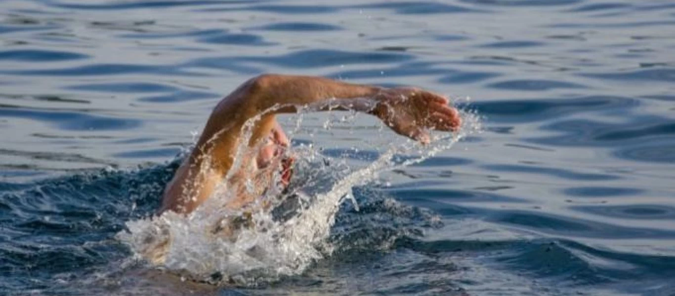 Ήθελε λέει να κολυμπήσει; - Σκοτώστε τον!